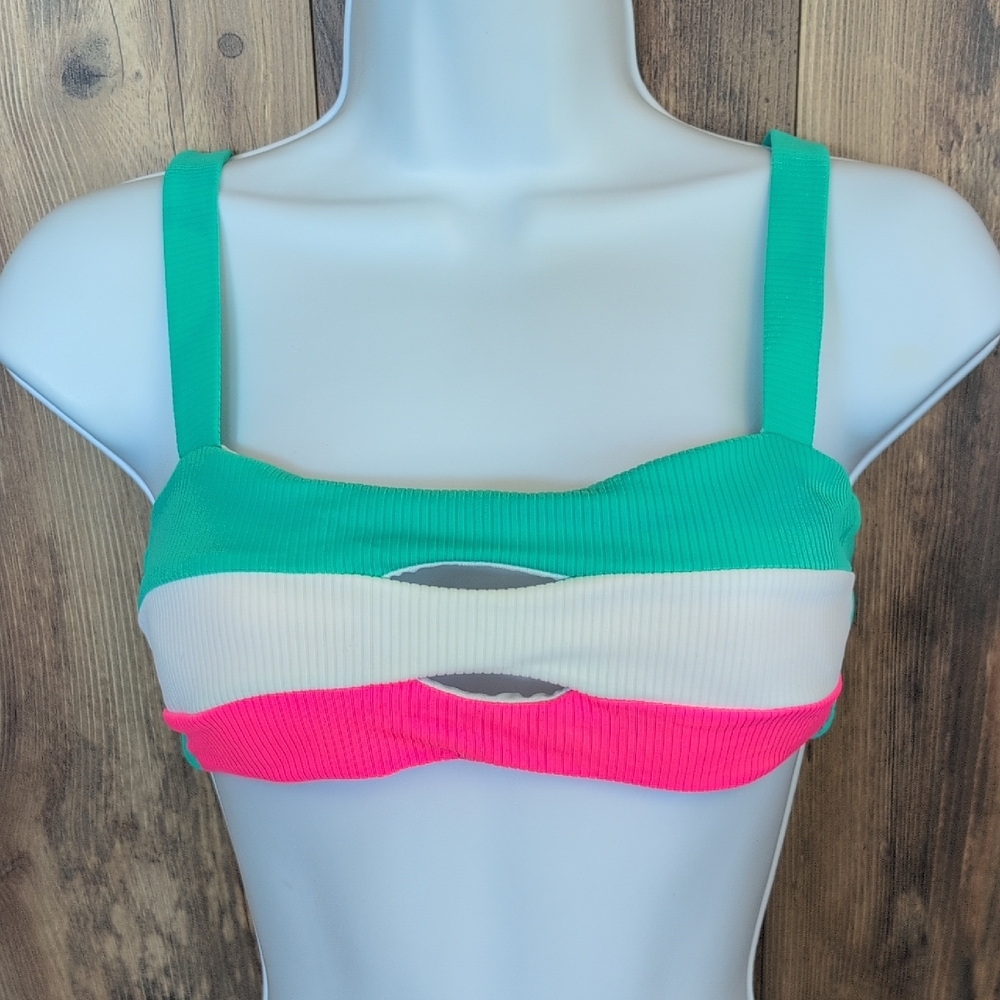 No Boundaries Ribbed Tie Back Adjustable Bikini Top M       P446
